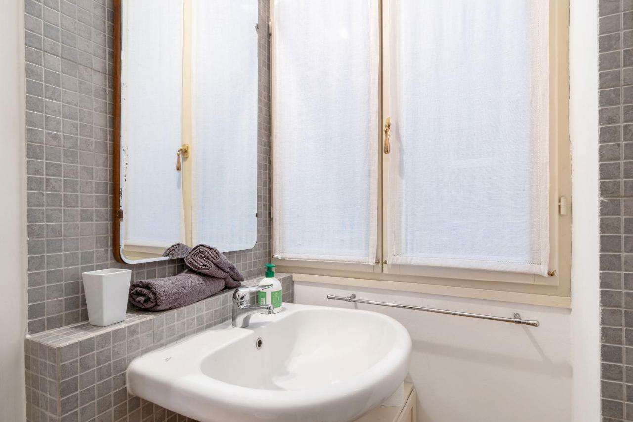 Апартаменты Altido Warm Flat For 3 In Isola, 10 Min To Centre Милан Экстерьер фото